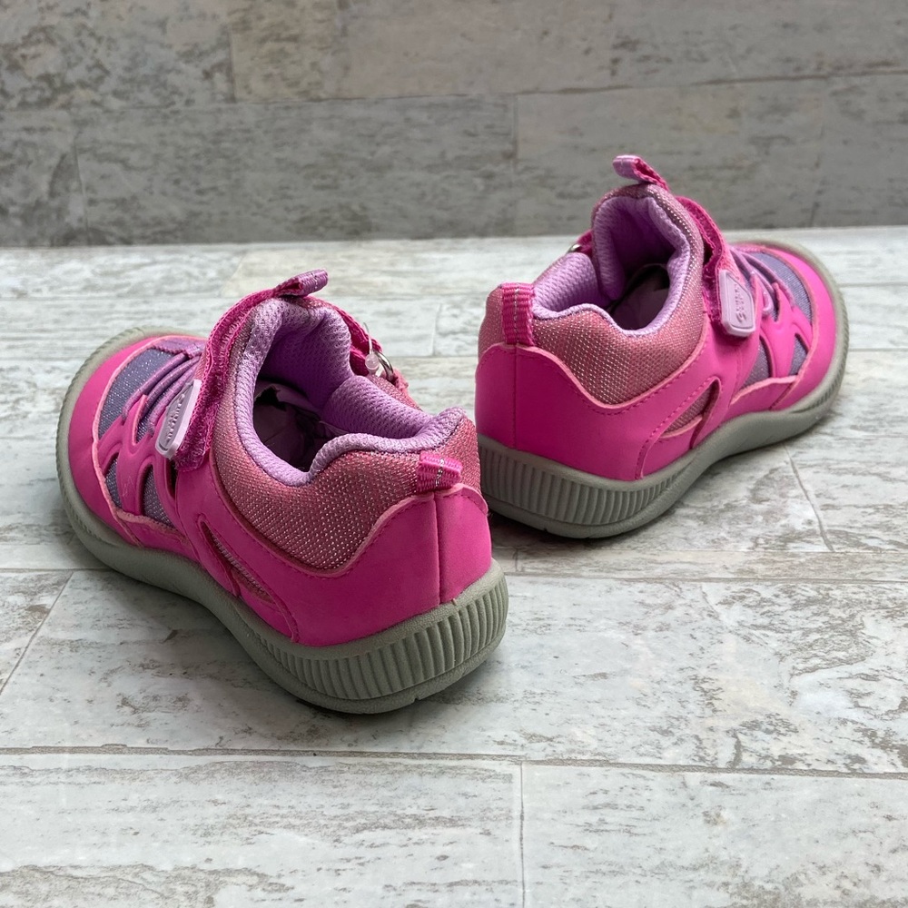 OshKosh B’gosh girls pink Velcro sneakers - Picture 5 of 8